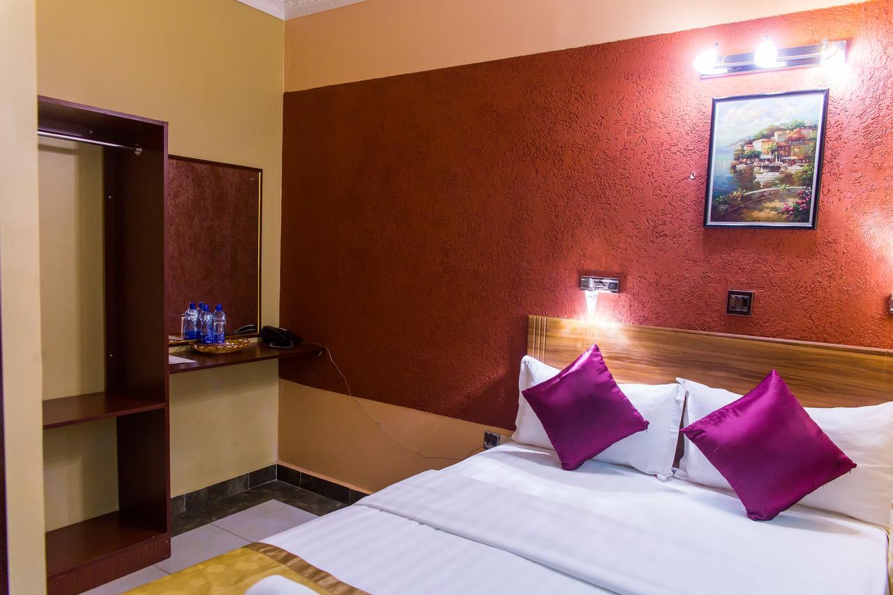 Enkare Hotel ไนโรบี ภายนอก รูปภาพ